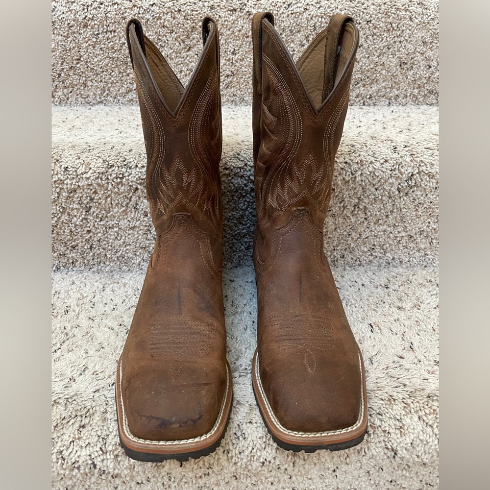 Men’s 11.5 Ariat Boots